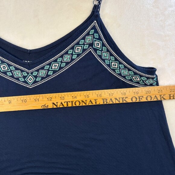 Torrid Women’s Plus 0 Navy Blue Embroidered Flowy Cami Tank Top Boho 1X Western - Picture 7 of 10